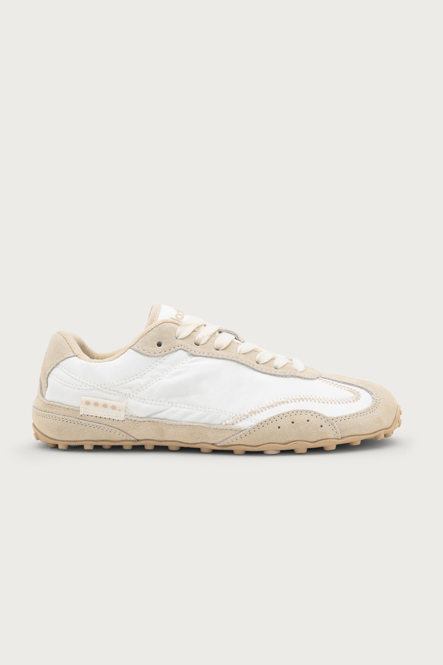 dada ZERO WHITE