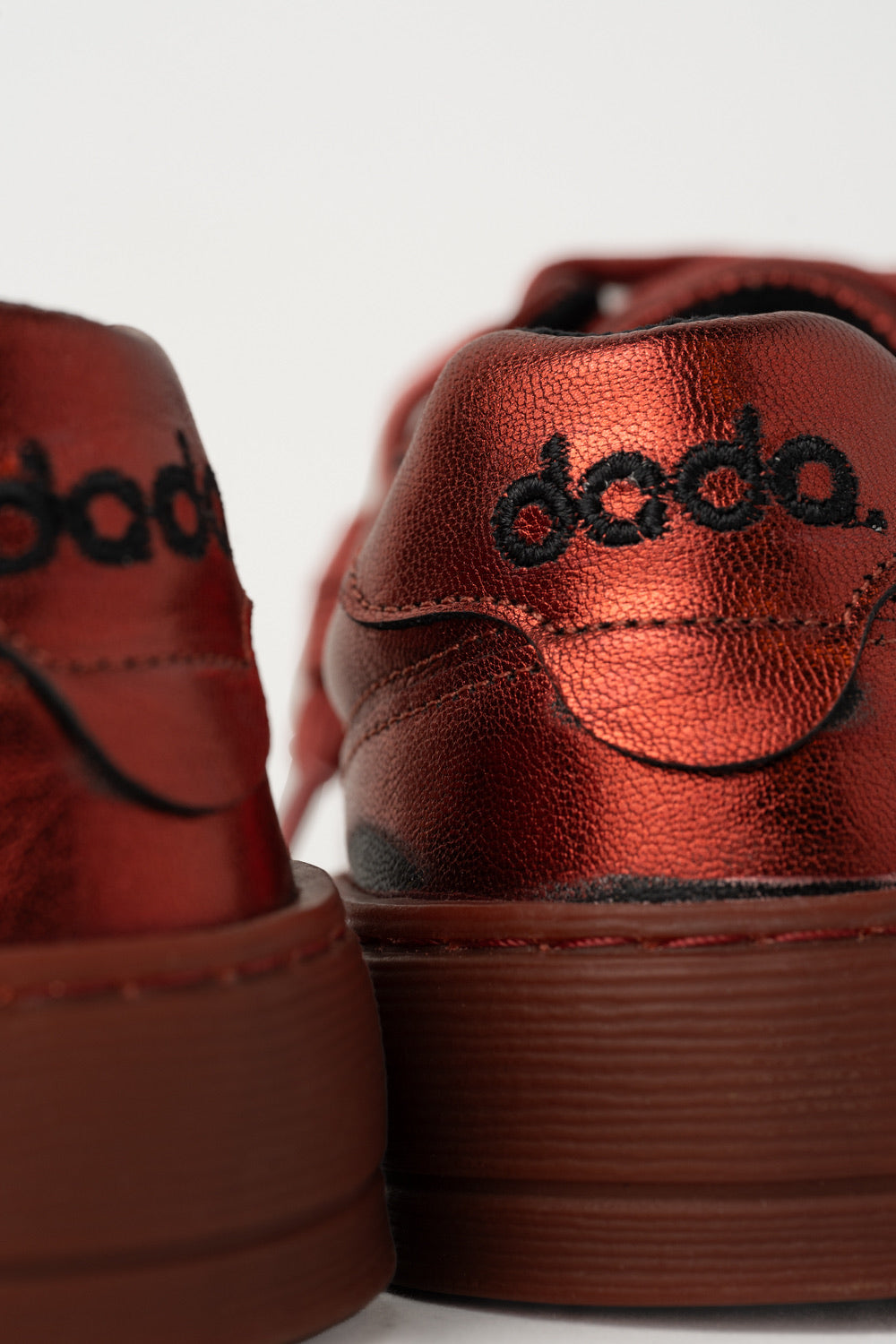 dada SOHO METAL RED